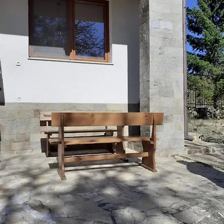 Сasa de vacaciones The Old Walnut House Terziysko