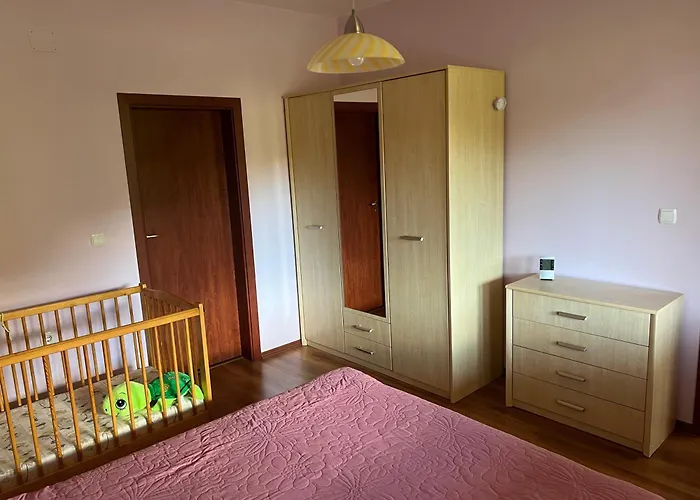 Holiday home The Old Walnut House *